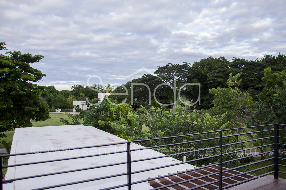 2019-12-04_00_01_32_19KG-38 Casa en venta en La Ceiba -39.jpg